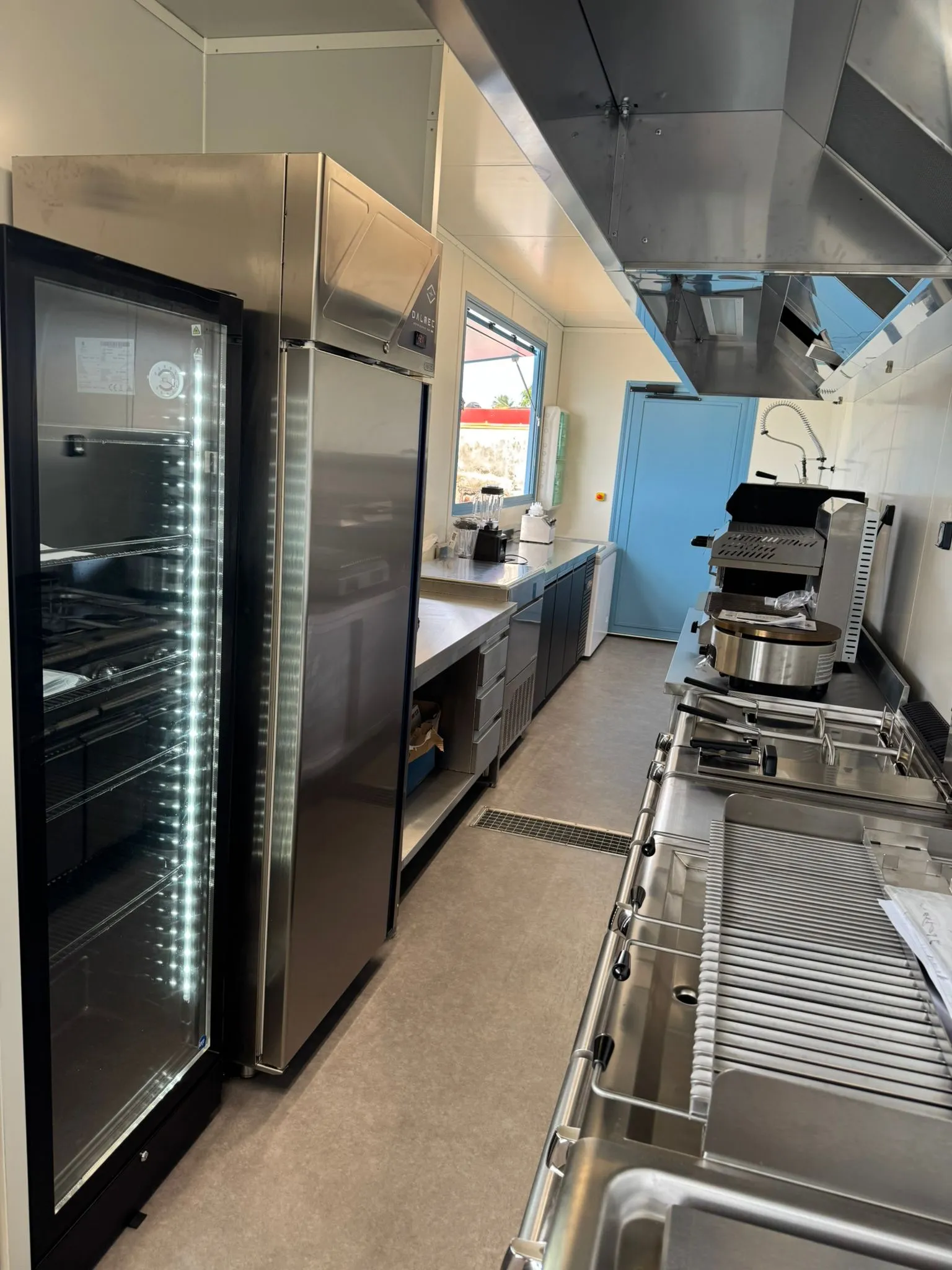 Réalisations 13 Container 40 pieds aménagé en cuisine en Guadeloupe (971)