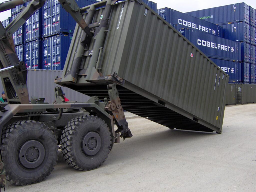container militaire stockage